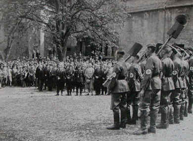 Stadtarchiv Wrzburg, (Arbeitsdienst auf der Festung, 30. April 1933)