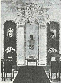 Umgebauter Rathaussaal anlsslich der Anwesenheit Adolf Hitlers in Wrzburg im Juni 1937 (Wrzburger Chronik 1933-1937, Seite 206)